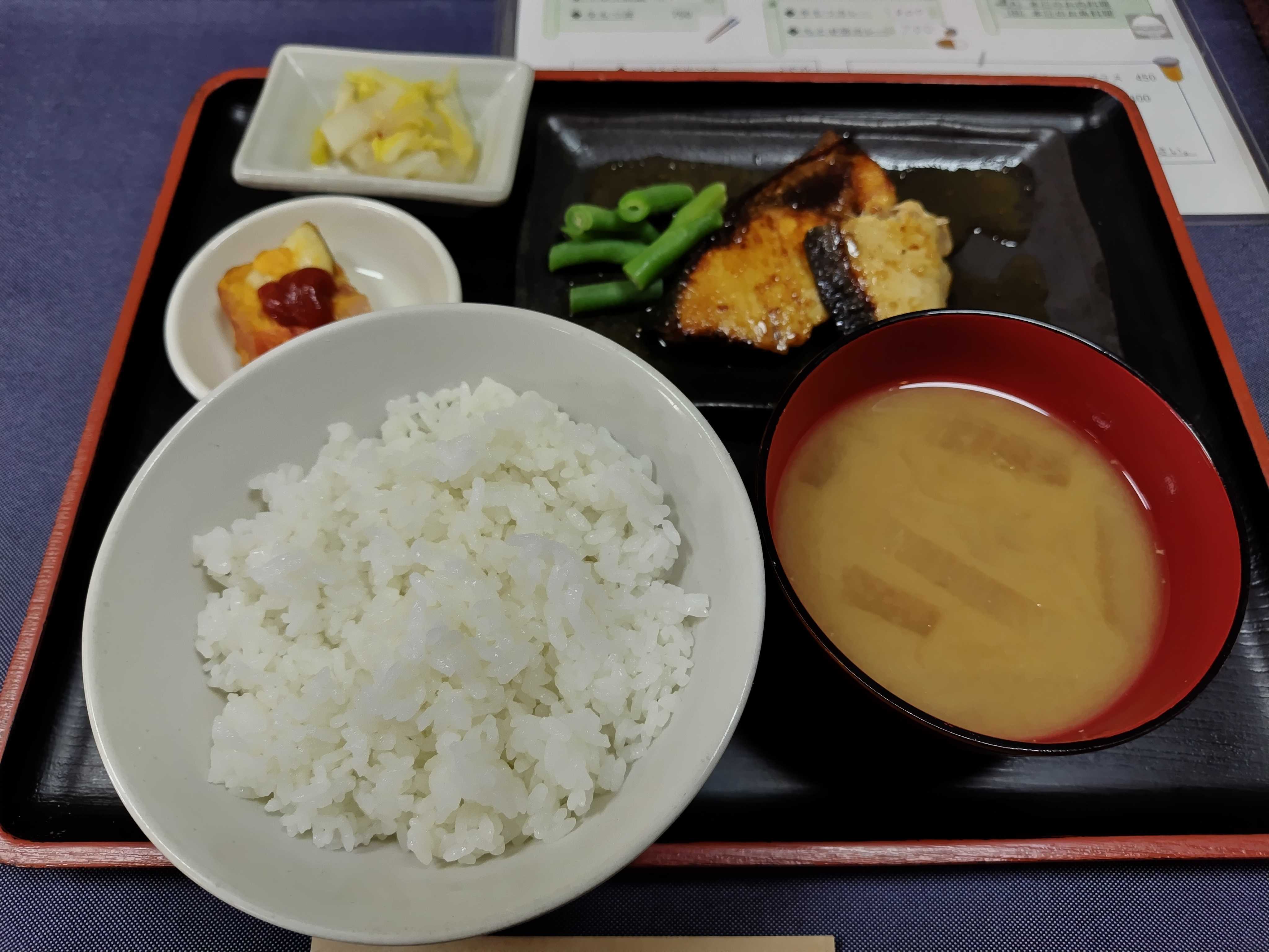 日替わり定食B(鰤の照り焼き)