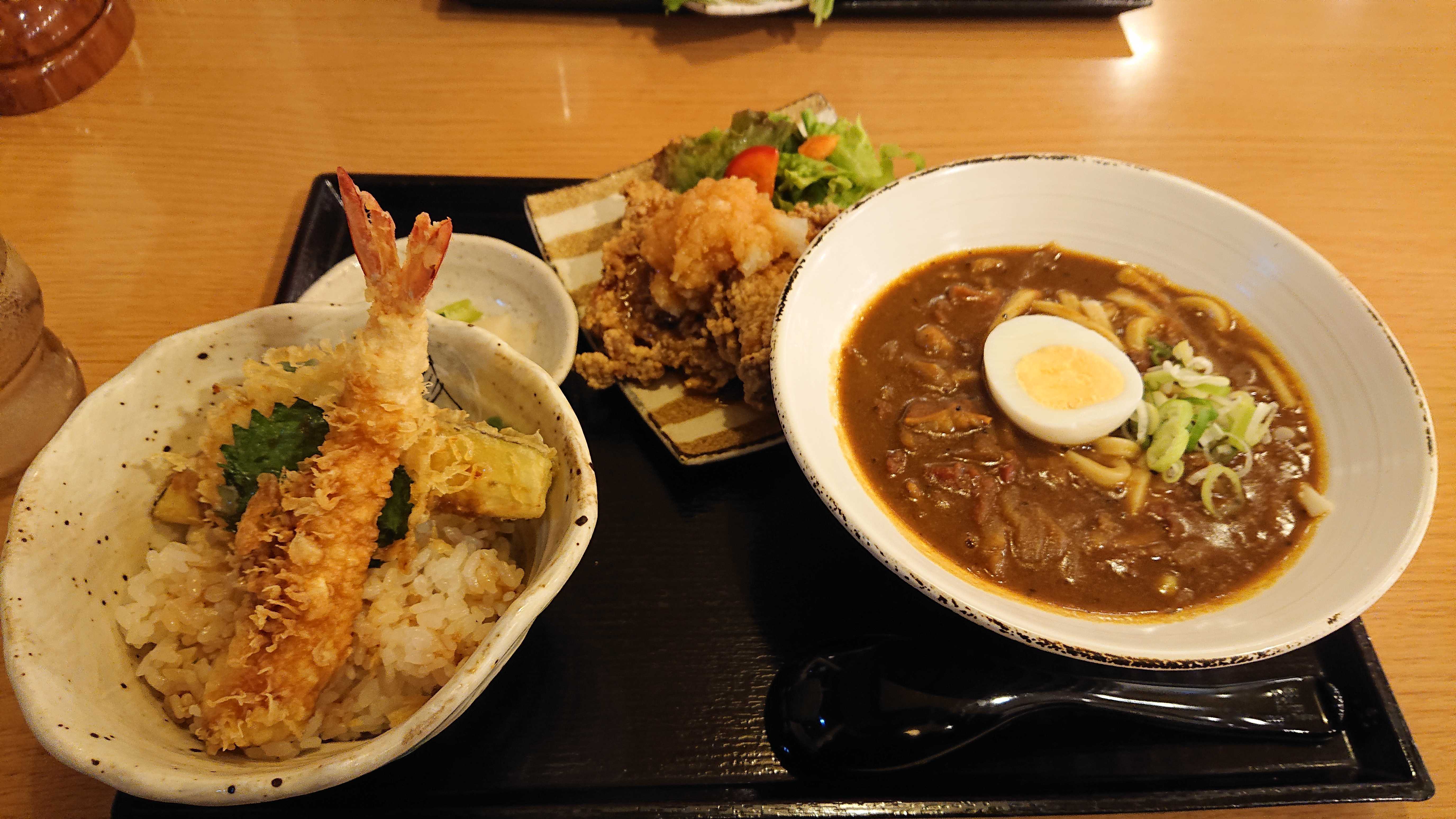 ハーフアンドハーフ和膳（カレーうどん・天丼・ポン唐サラダ）