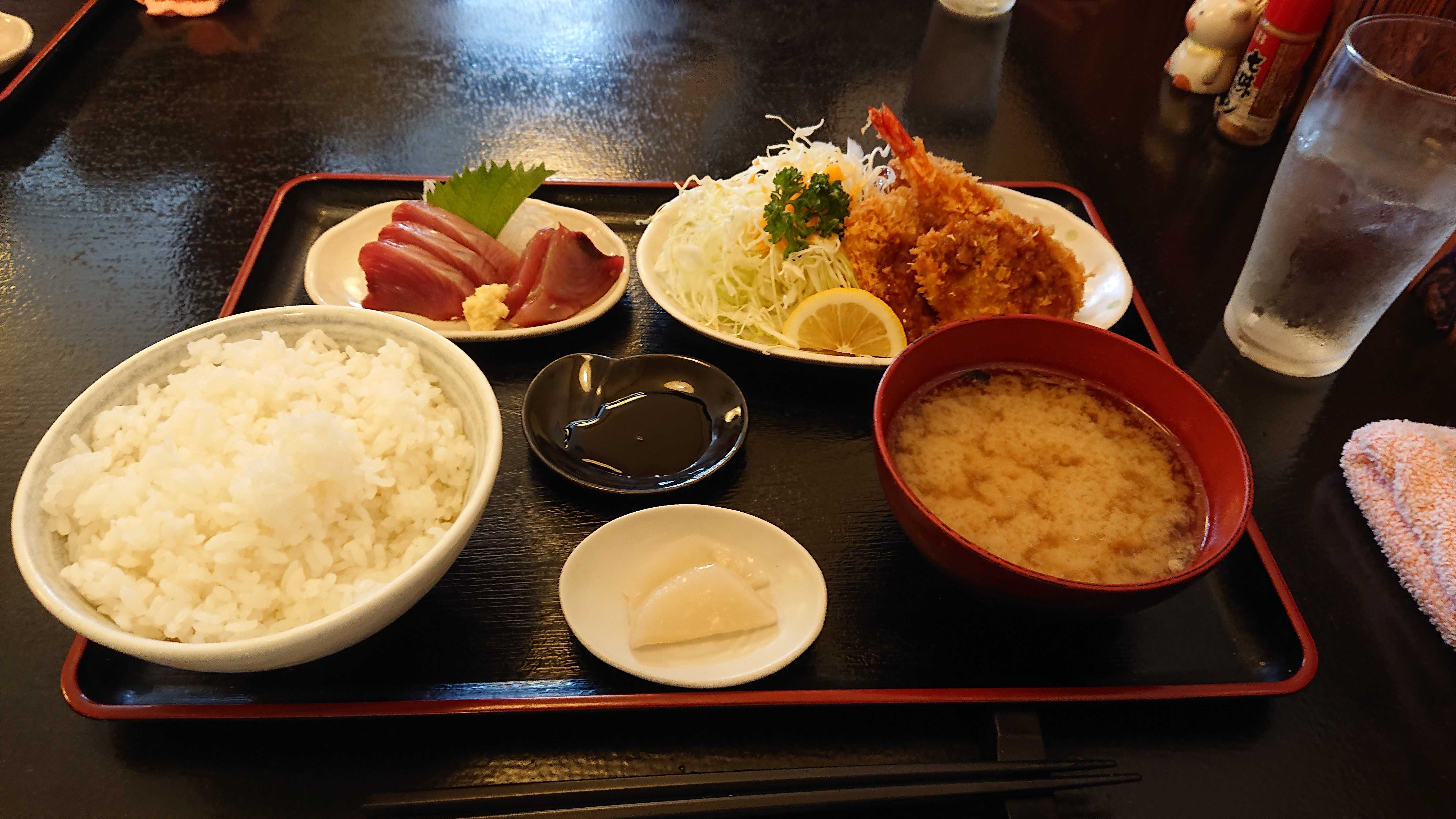 ミックスフライ定食